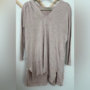 Women’s V-neck Pullover Sweater